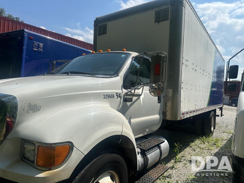 Image of Ford F-650 Primary image