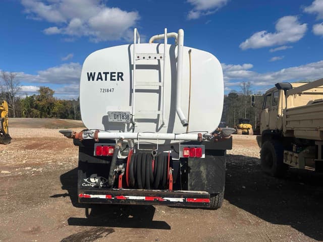 Image of Ford F-650 equipment image 4