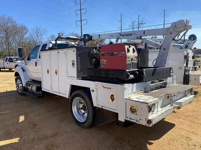 Image of Ford F-650 equipment image 1