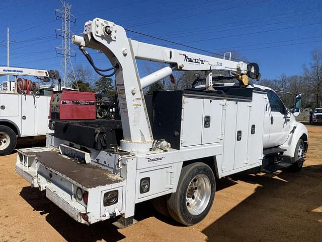 Image of Ford F-650 equipment image 2