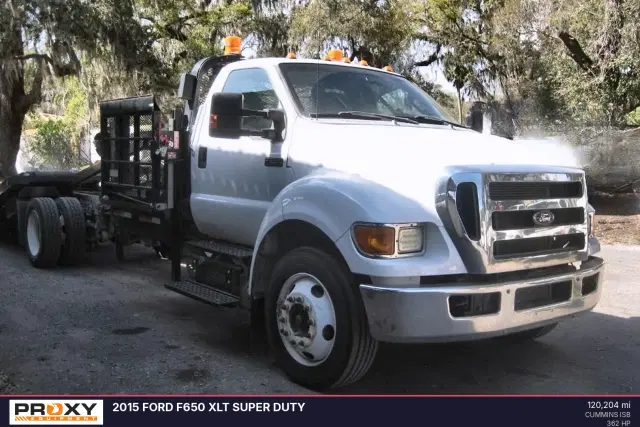 Image of Ford F-650 equipment image 1