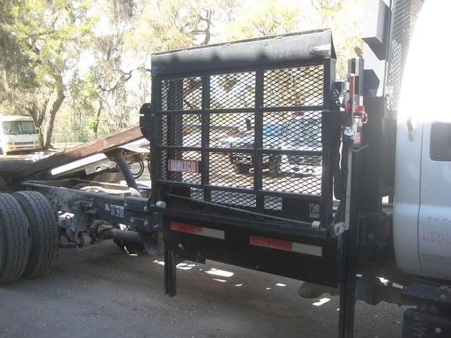Image of Ford F-650 equipment image 2