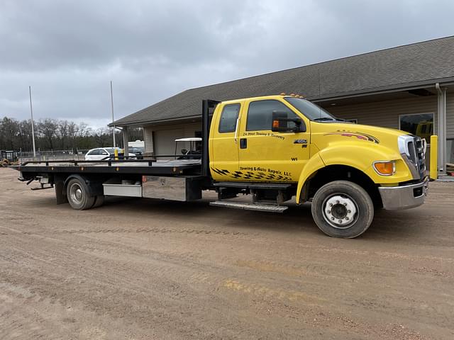 Image of Ford F-650 equipment image 4