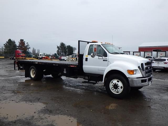 Image of Ford F-750 equipment image 1