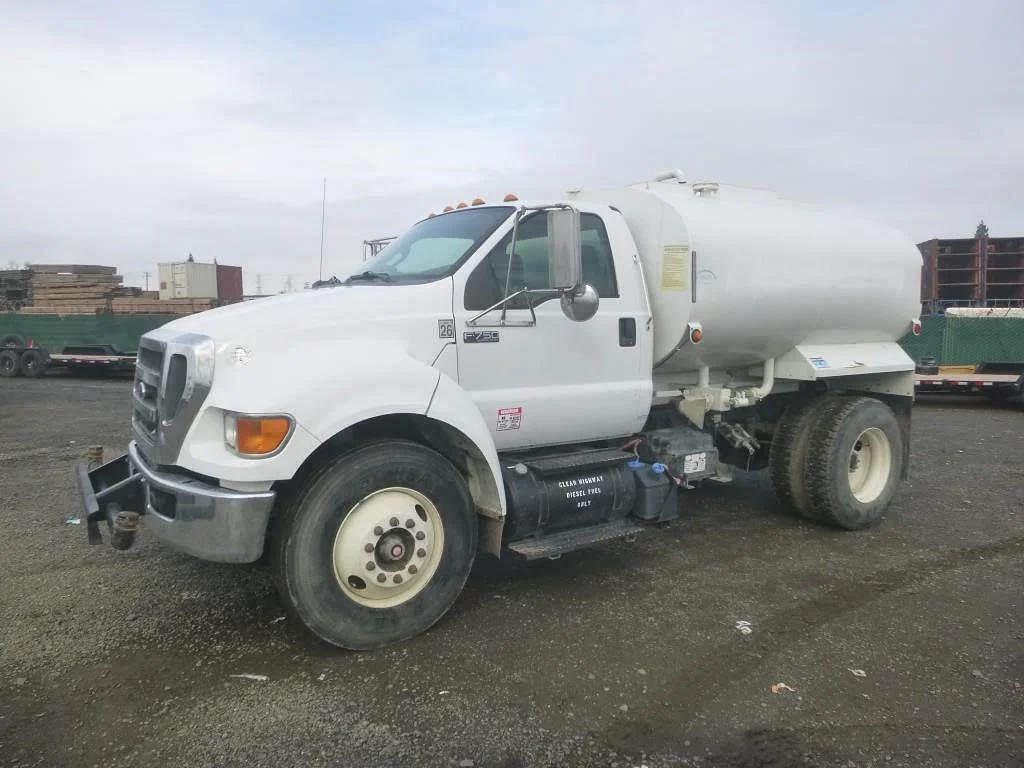 Image of Ford F-750 Primary image