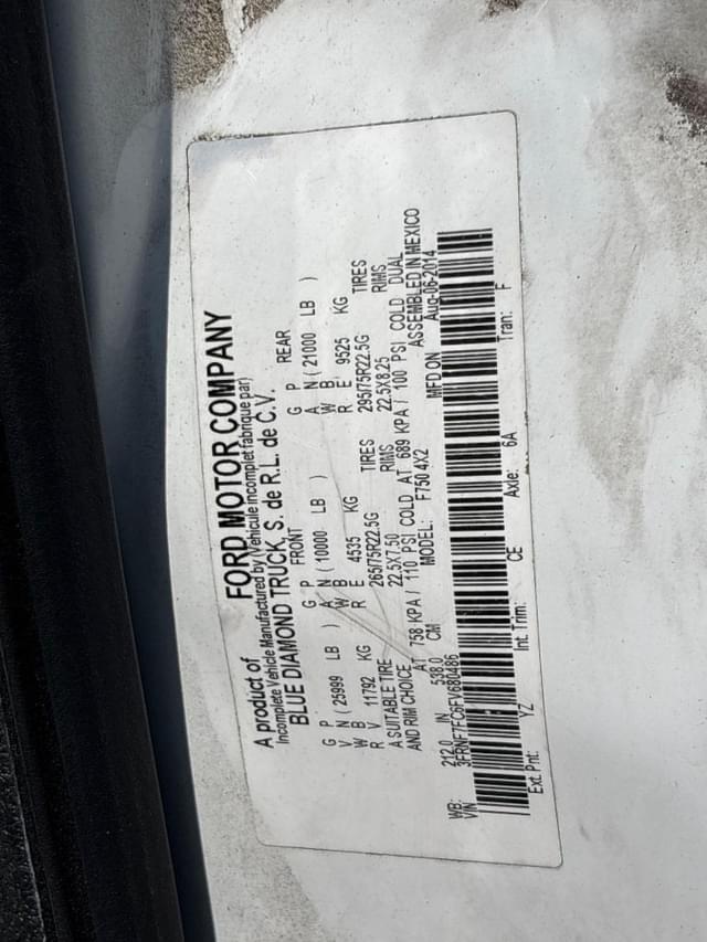 Image of Ford F-750 equipment image 4