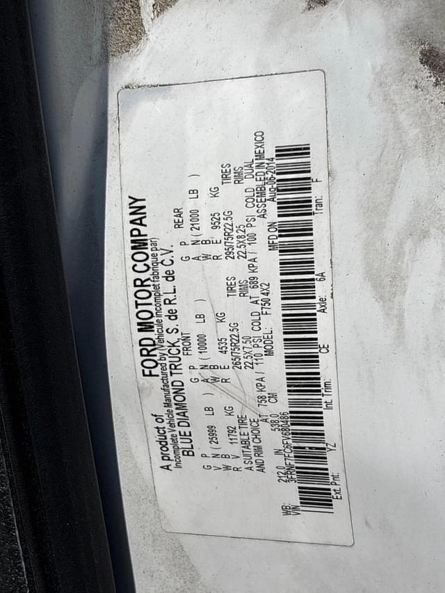Image of Ford F-750 equipment image 4