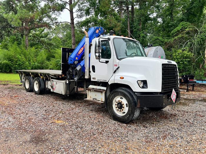 Image of Freightliner 108SD Primary image