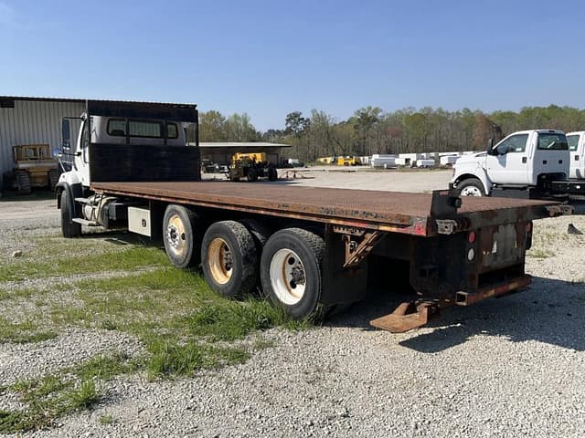 Image of Freightliner 108SD equipment image 2