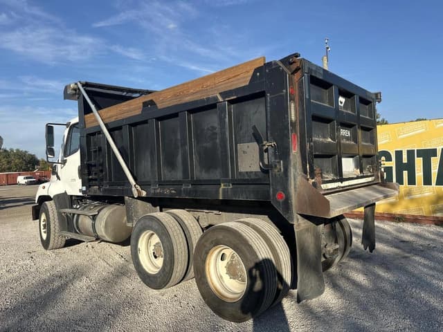 Image of Freightliner 108SD equipment image 1