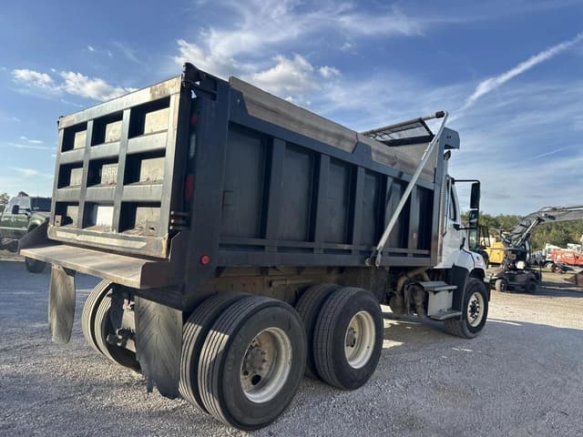 Image of Freightliner 108SD equipment image 2