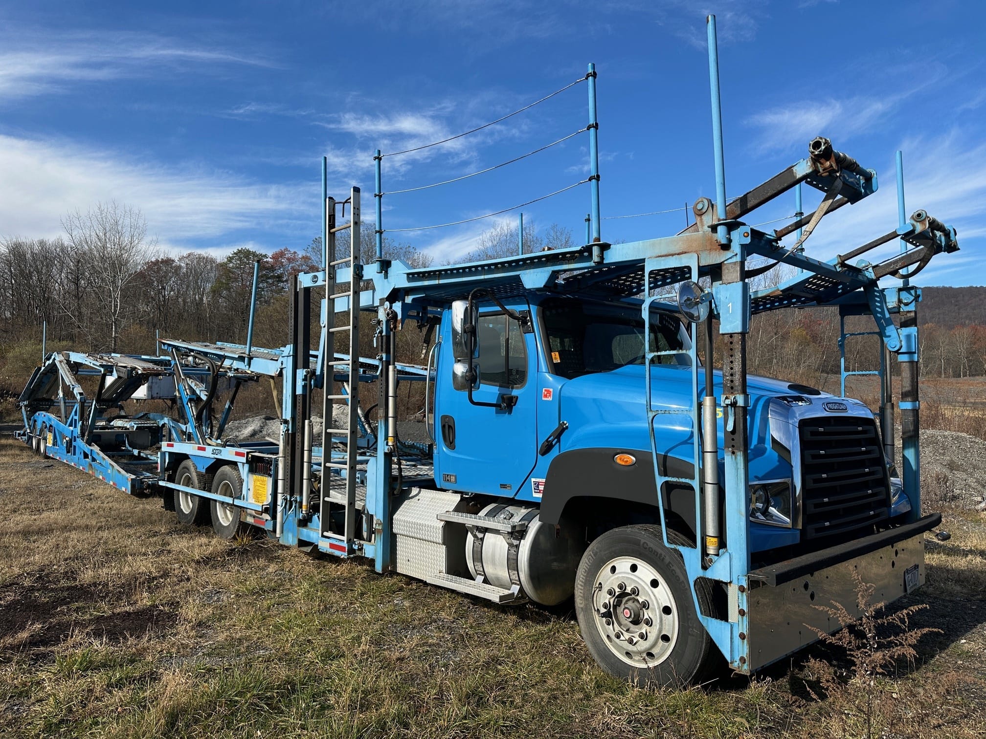 2015 Freightliner 114SD Equipment Image0