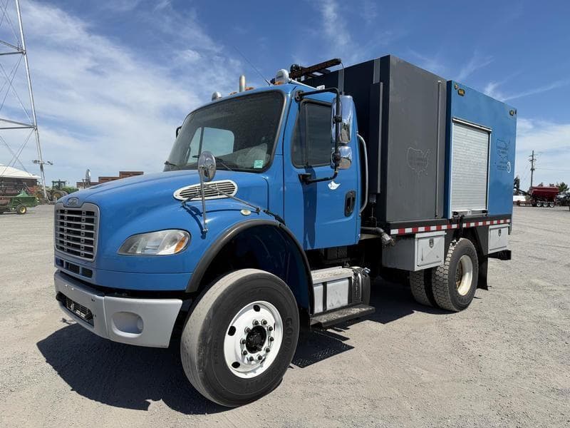 Image of Freightliner Business Class M2 100 Primary image