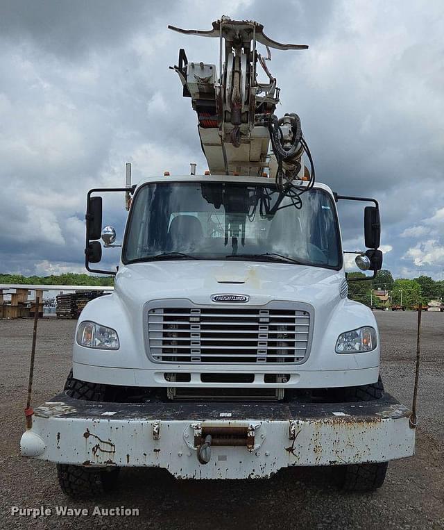 Image of Freightliner Business Class M2 equipment image 1