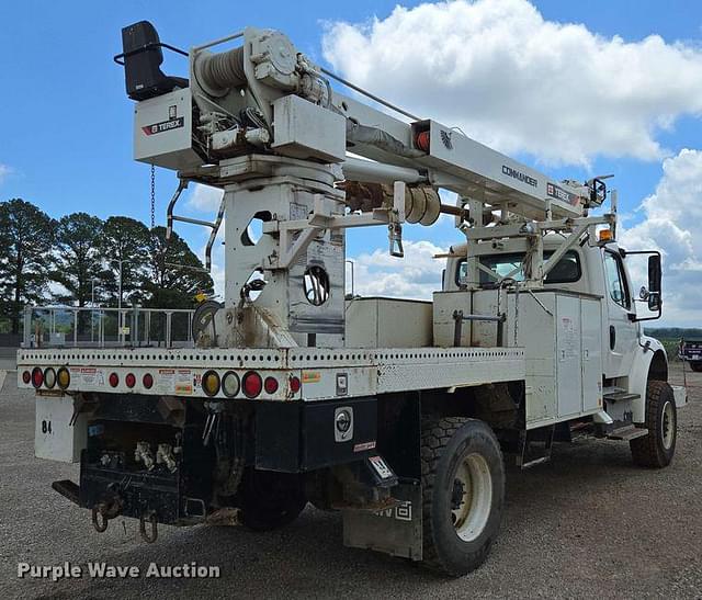 Image of Freightliner Business Class M2 equipment image 4