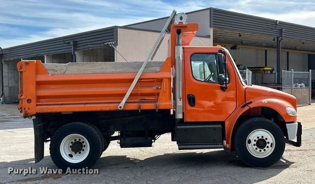 Image of Freightliner Business Class M2 equipment image 3