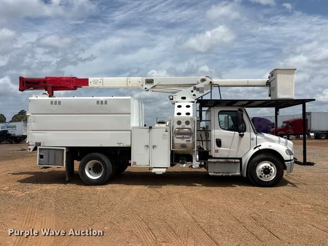 Image of Freightliner Business Class M2 equipment image 3