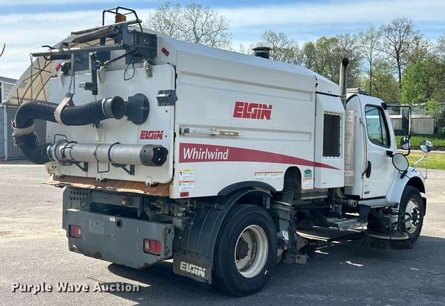 Image of Freightliner Business Class M2 equipment image 4