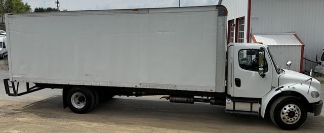 Image of Freightliner Business Class M2 equipment image 1