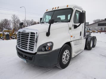 Main image Freightliner Cascadia 113