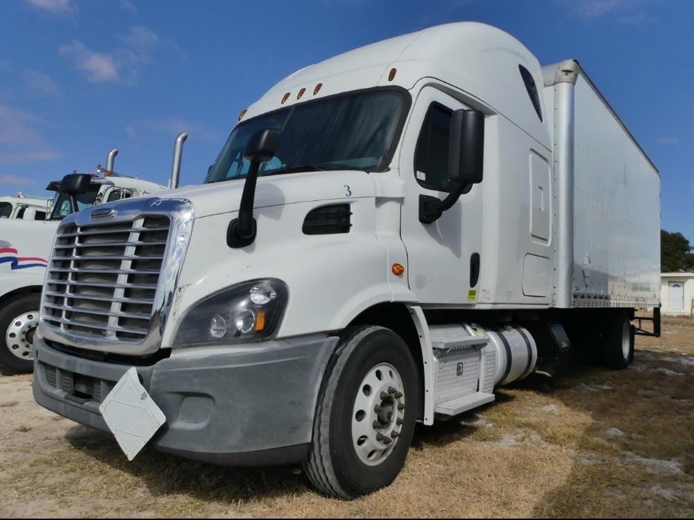 2015 Freightliner Cascadia 113 Equipment Image0