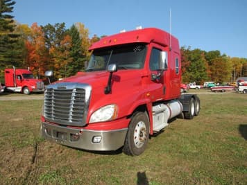 Main image Freightliner Cascadia 125