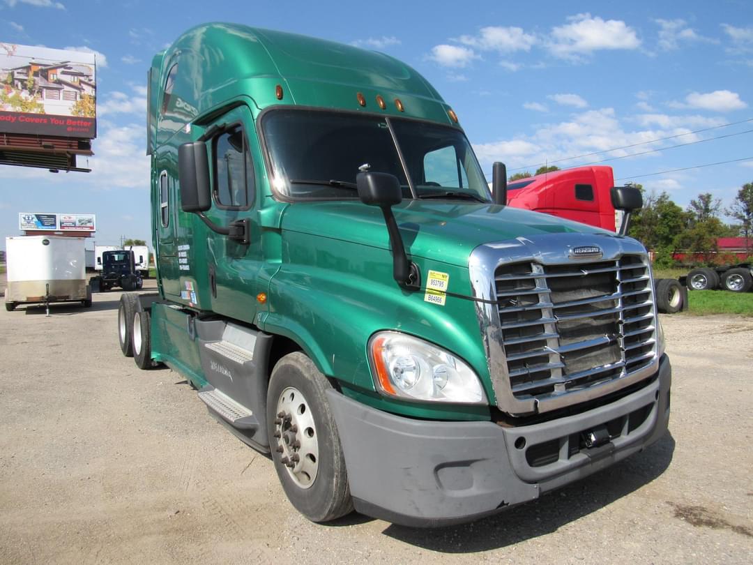 Image of Freightliner Cascadia 125 Primary image