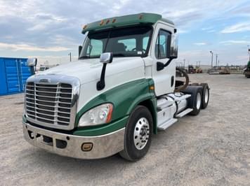 Main image Freightliner Cascadia 125