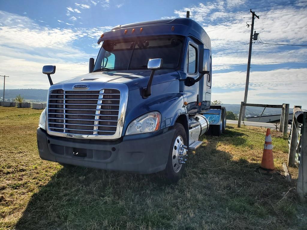 Image of Freightliner Cascadia 125 Primary image