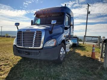 Main image Freightliner Cascadia 125
