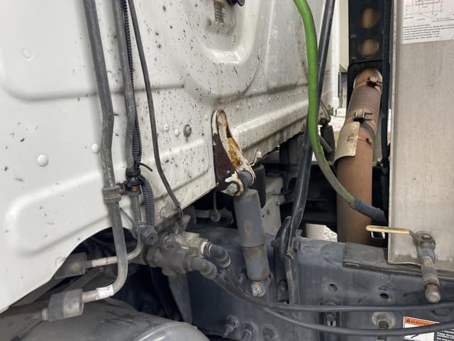 Image of Freightliner Cascadia 125 equipment image 3