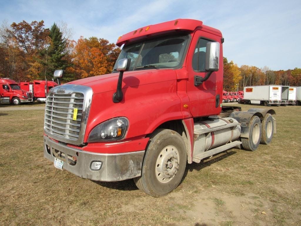 Main image Freightliner Cascadia 125