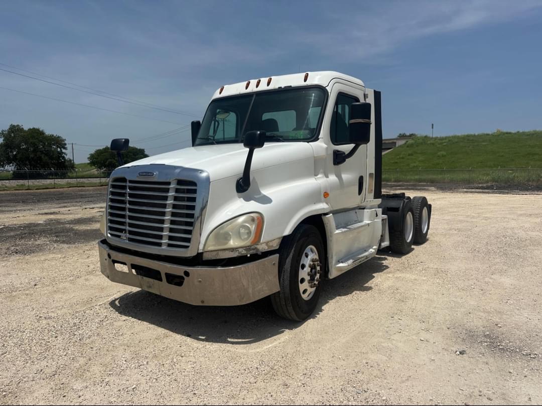 Image of Freightliner Cascadia 125 Primary image