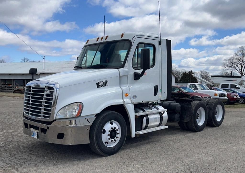 Image of Freightliner Cascadia 125 Primary image