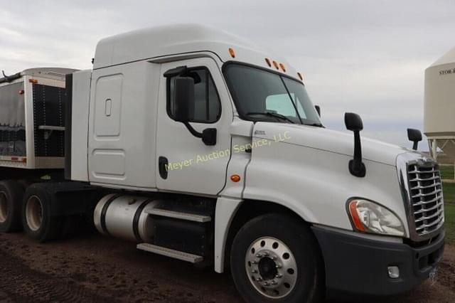 Image of Freightliner Cascadia 125 equipment image 1