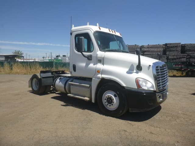 Image of Freightliner Cascadia 125 equipment image 1
