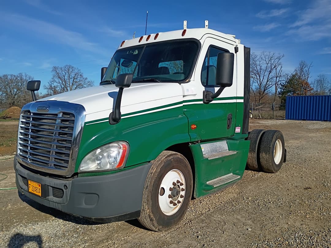 Image of Freightliner Cascadia 125 Primary image