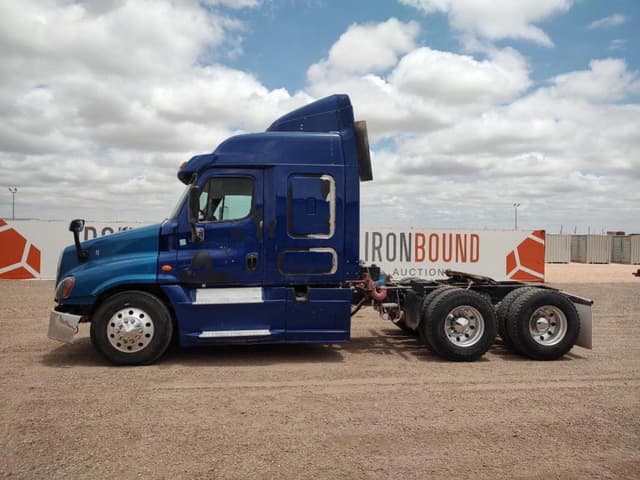 Image of Freightliner Cascadia 125 equipment image 1