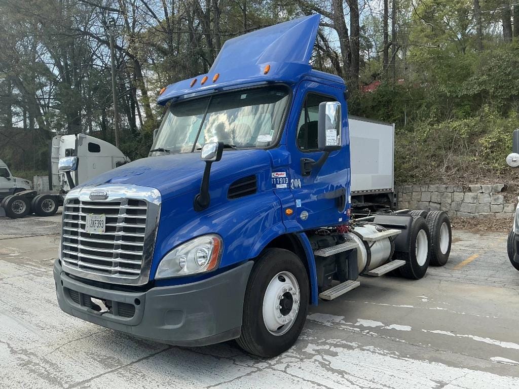 2015 Freightliner Cascadia Equipment Image0