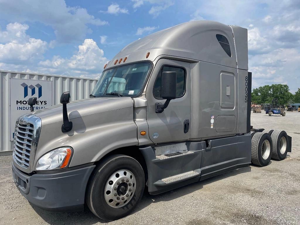 Image of Freightliner Cascadia Primary image