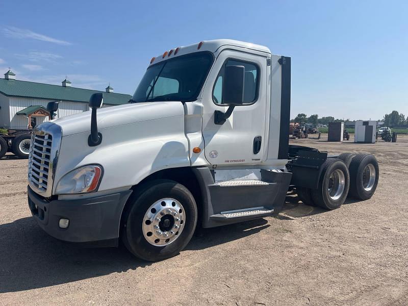 Image of Freightliner Cascadia Primary image