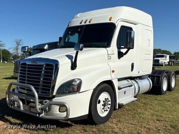 Main image Freightliner Cascadia