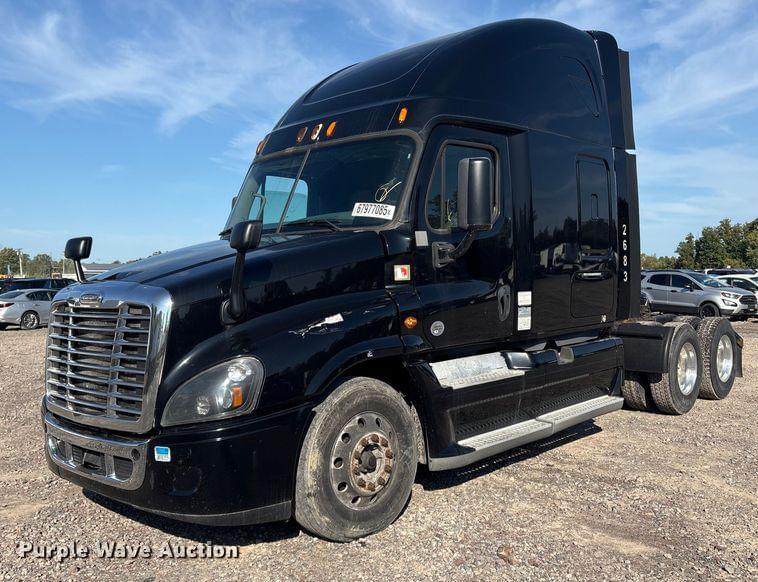 Image of Freightliner Cascadia Primary image