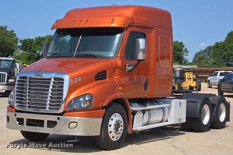 Image of Freightliner Cascadia Primary image