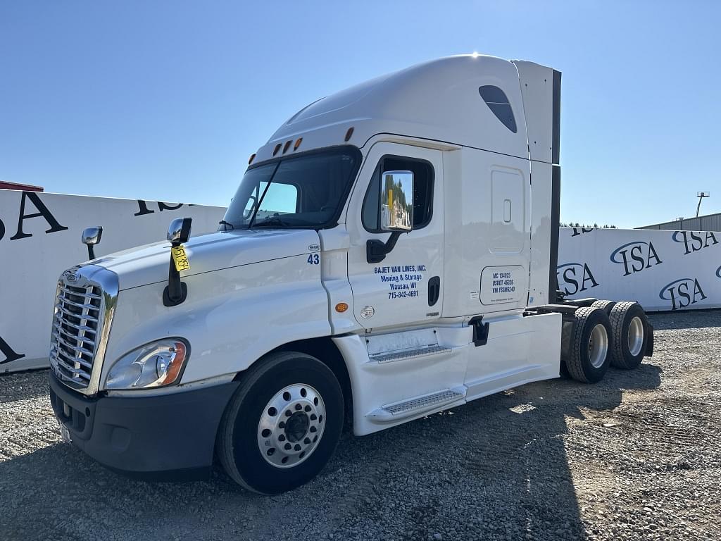 Image of Freightliner Cascadia Primary image