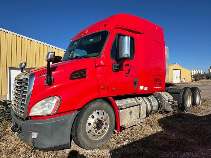 Image of Freightliner Cascadia Primary Image