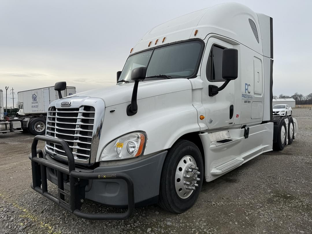 Image of Freightliner Cascadia Primary image