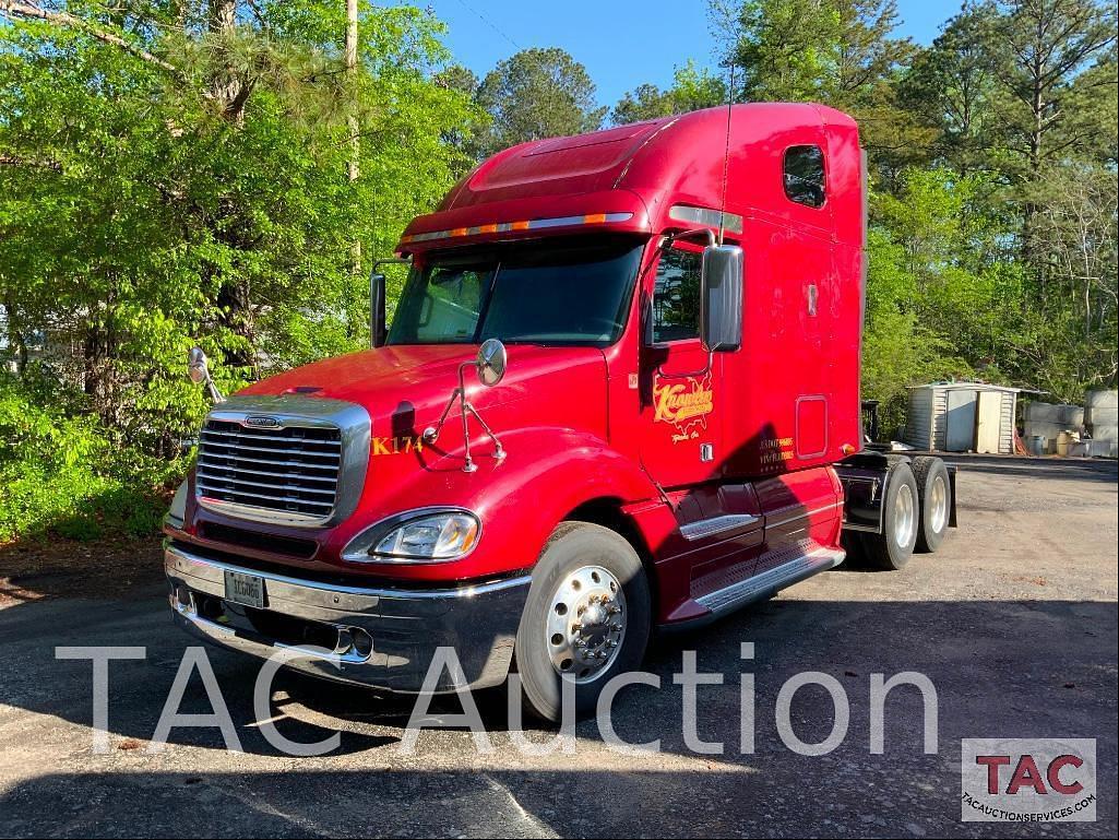 Image of Freightliner Columbia 120 Primary image