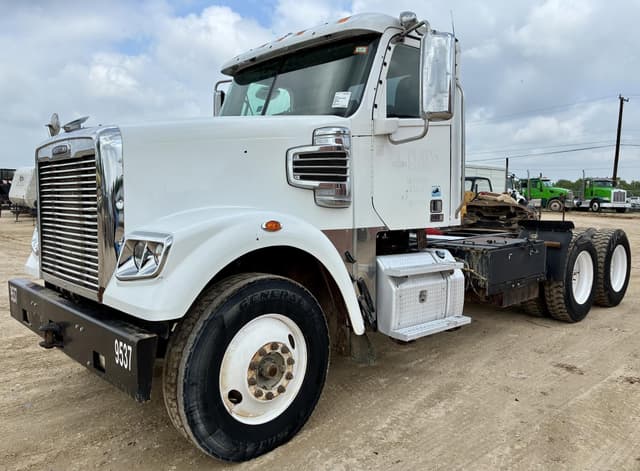 Image of Freightliner Coronado 122 equipment image 1