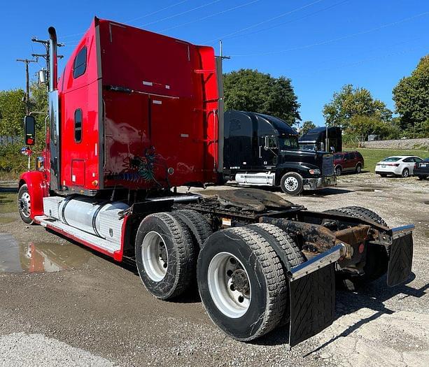 Image of Freightliner Coronado 132 equipment image 2